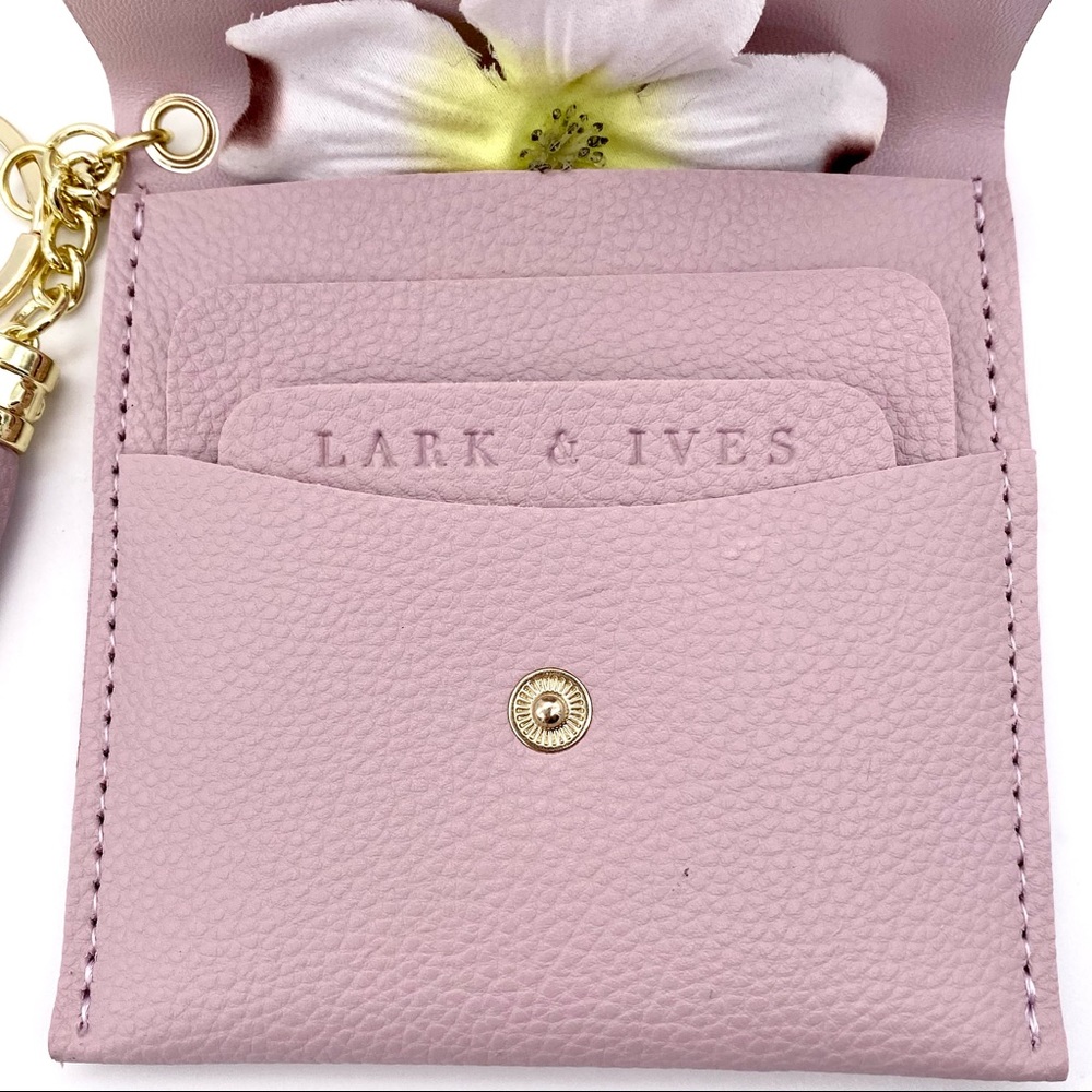 NWT Lark & Ives Vegan Leather Card Purse Wallet in Lavender Fog - Picture 8 of 15